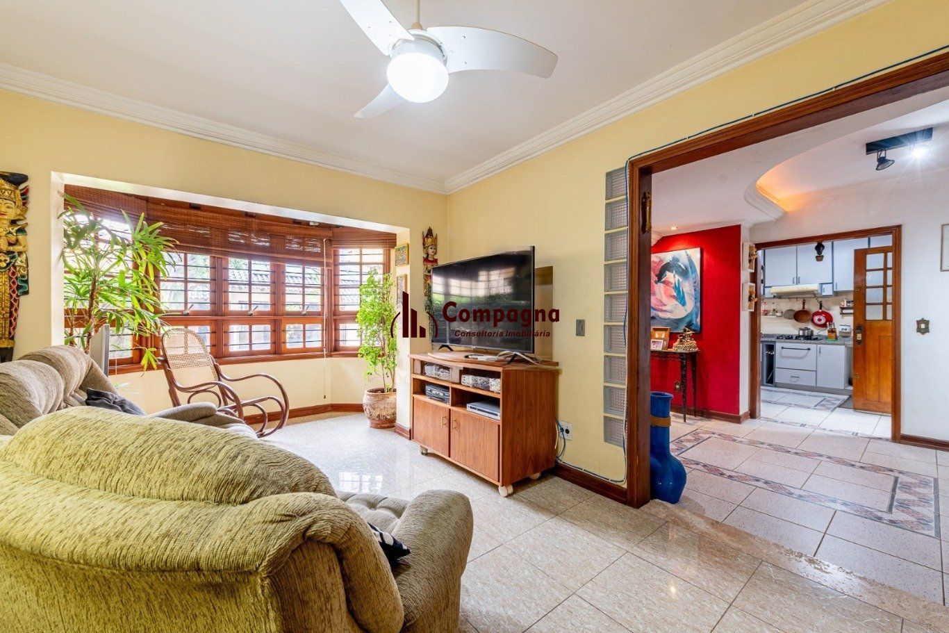 Casa com 3 suítes, 4 vagas e pátio com piscina no Bairro Boa Vista — foto 3