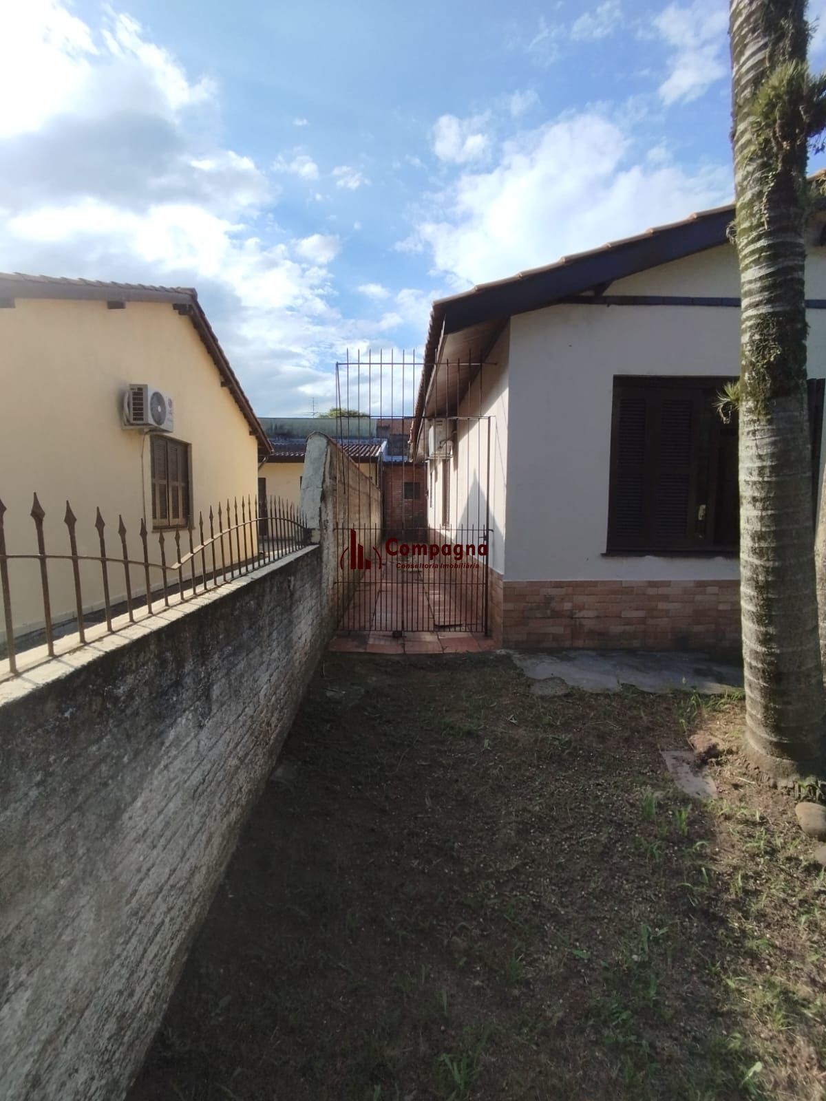 Casa de 4 dormitórios e 2 vagas de garagem em Canoas. — foto 2
