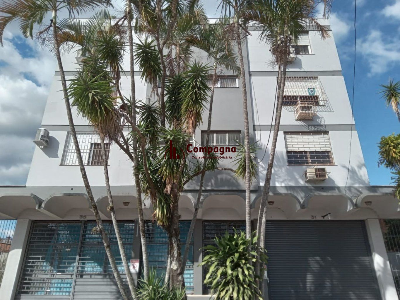 Apartamento com 1 quarto e 1 vaga de garagem no Bairro Sarandí