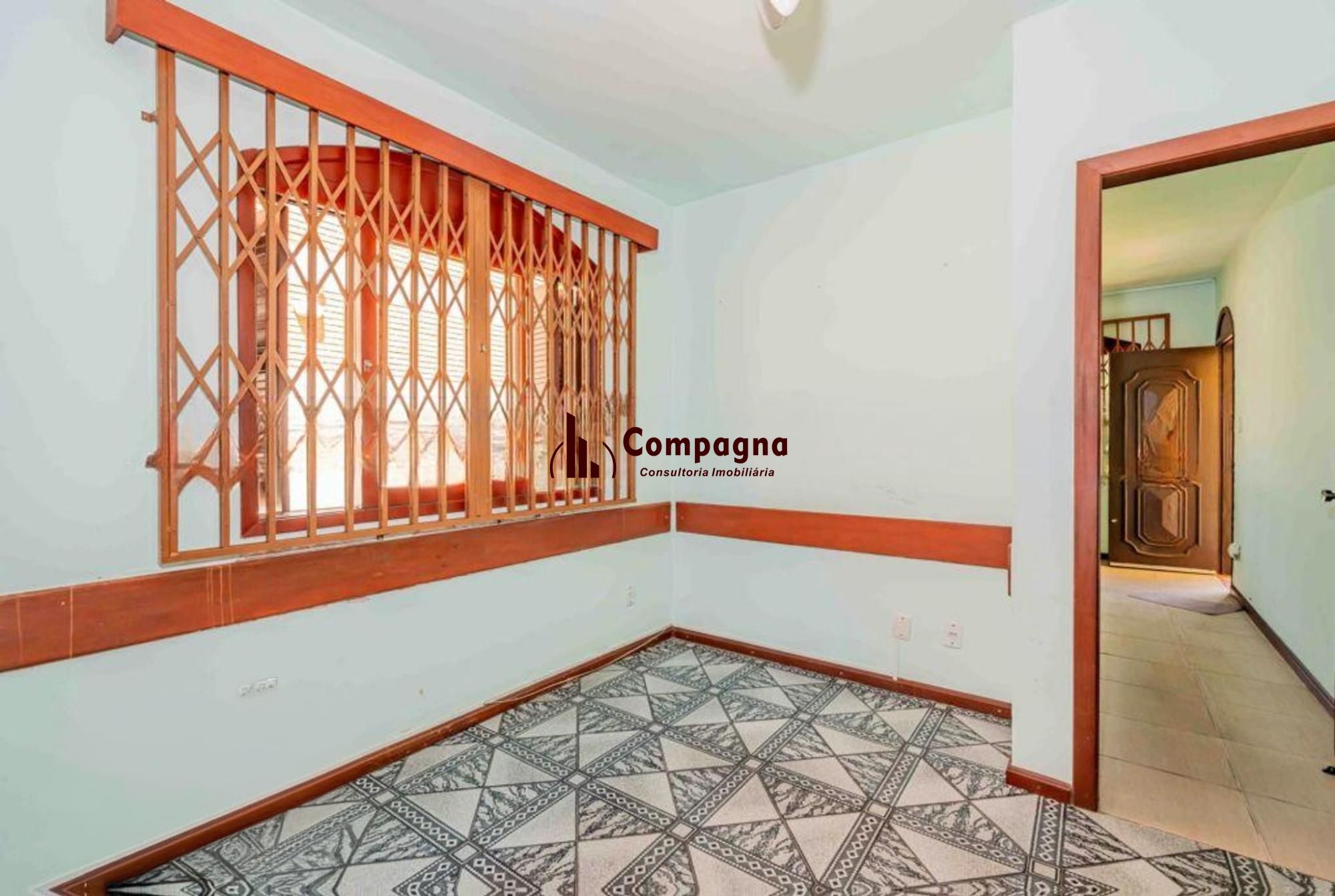 Casa de 2 quartos, 2 banheiros,pátio,churrasqueira, 7 vagas no bairro Guarujá. — foto 4