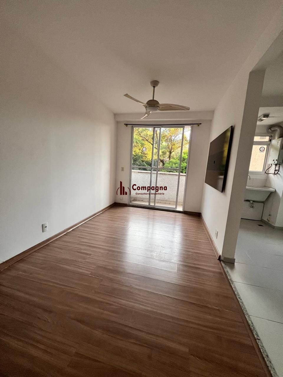 Apartamento 2 Dormitórios, com Elevador e Vaga no Morro Santana
