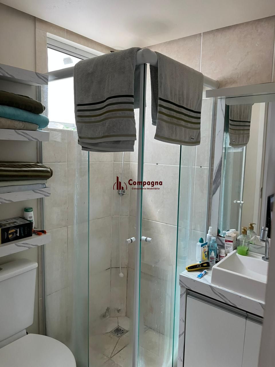 Apartamento de 2 dormitórios e 1 vaga de garagem em Canoas. — foto 4