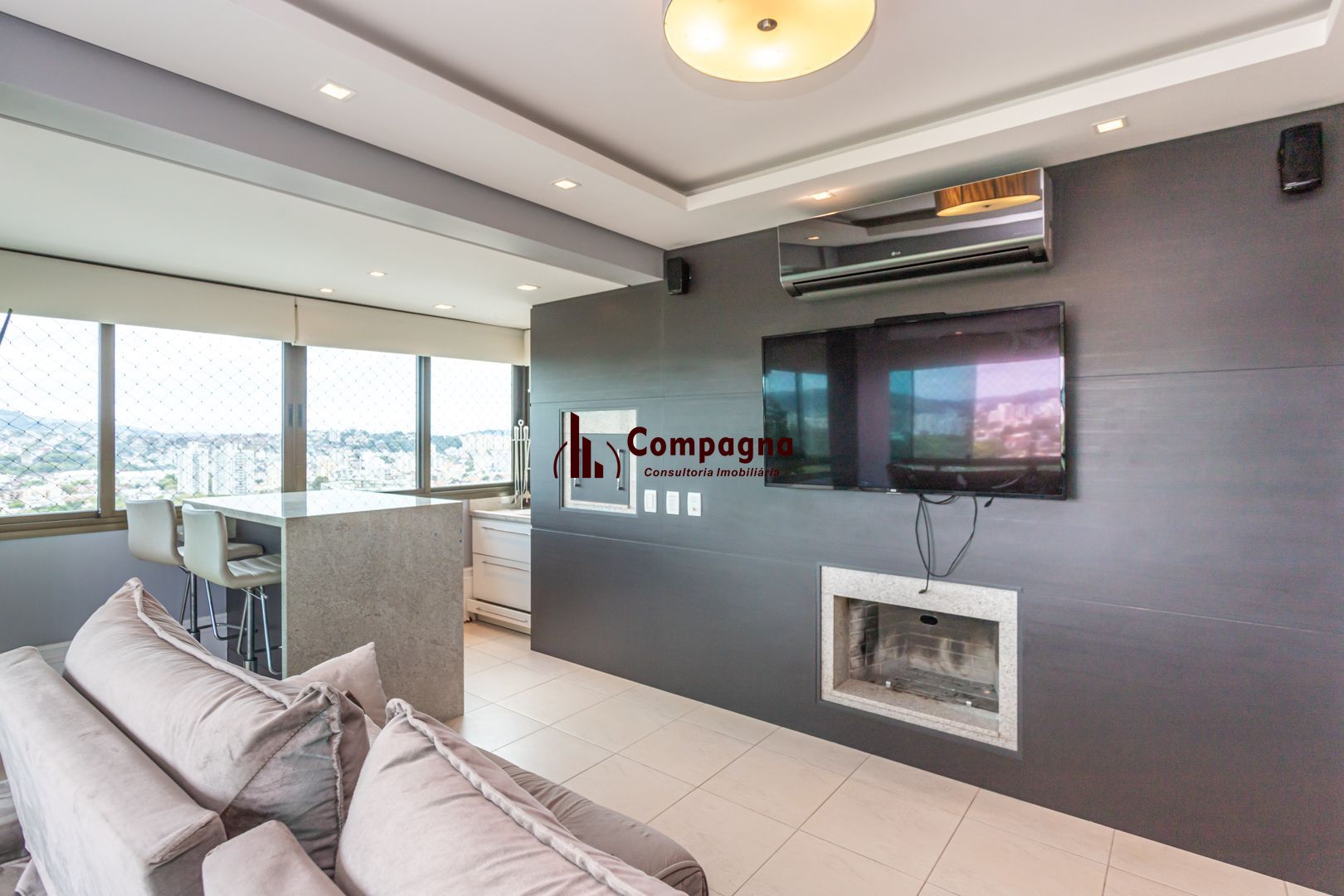 Apartamento de 97m², 2 dormitórios,1suíte, 3 vagas de garagem no Jardim Botânico — foto 4