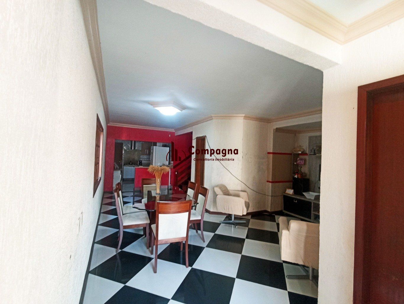 Casa de 3 dormitórios e 2 vagas de Garagem em Canoas. — foto 3