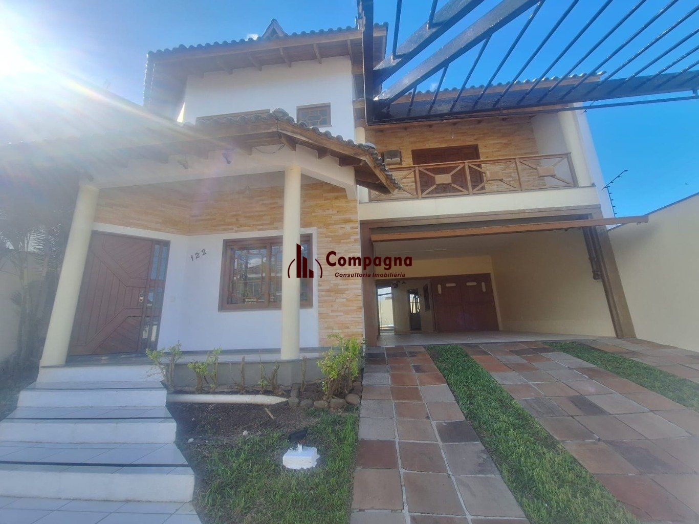 Casa 5 dormitórios, 1 suíte,  piscina e 2 vaga de garagem em Canoas. — foto 2
