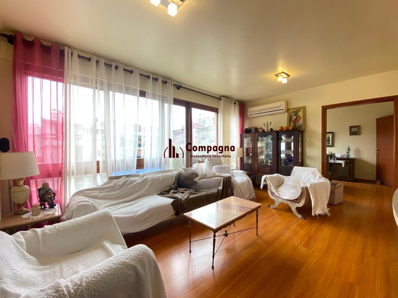 Apartamento com 3 quartos, 1suíte, 3 vagas e 146m² à venda em Bela Vista.