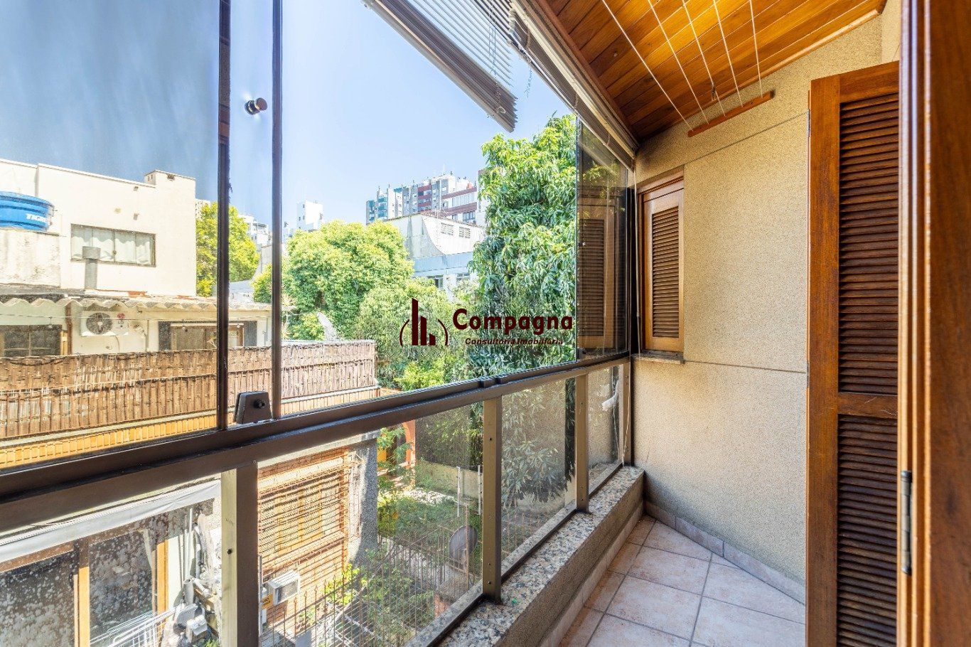 Apartamento com 2 dormitórios (1 suíte) e 1 vaga no Bairro Bela Vista — foto 3