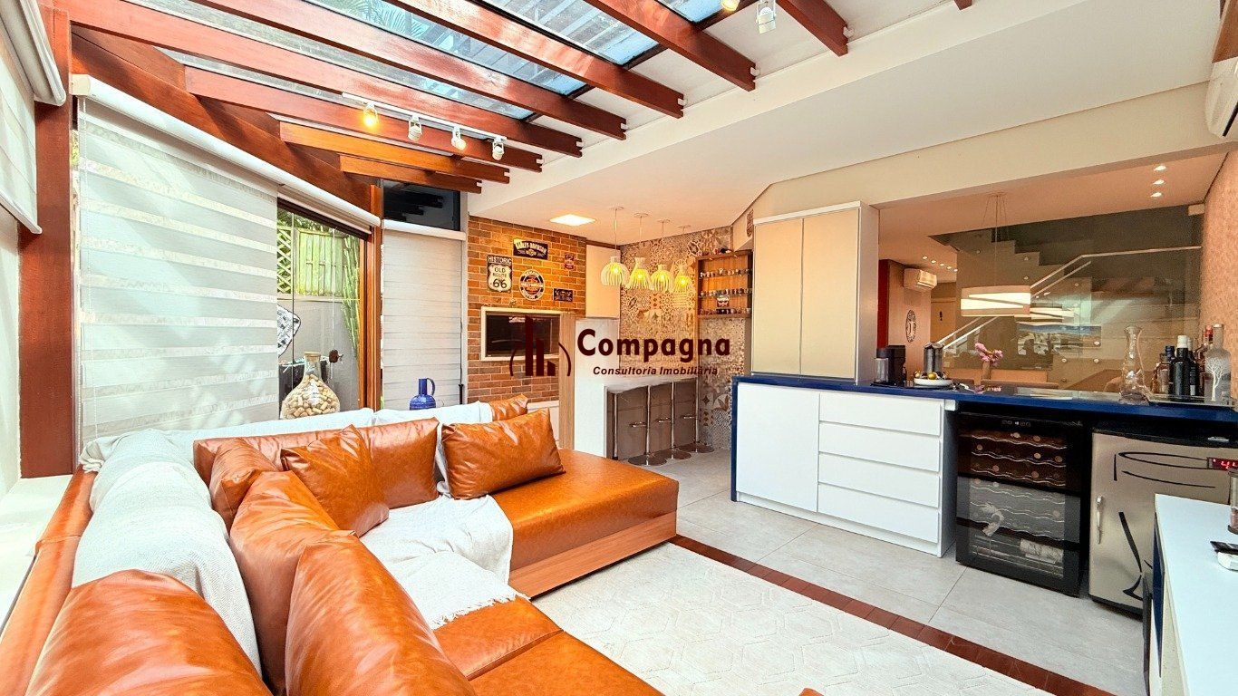 Casa em condomínio 3 dormitórios, 1suíte, 2 vagas, 186m² privativos no Ecoville.