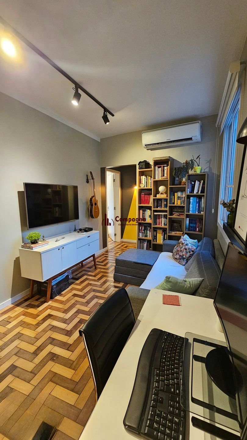Apartamento à venda com 1 dormitório no Bairro Cidade Baixa