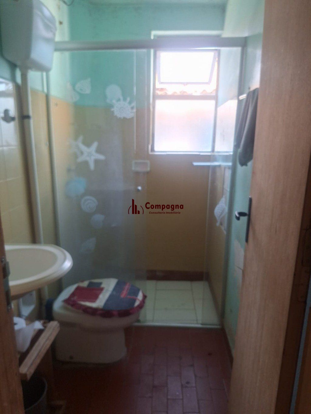 Casa de 3 quartos e 4 vagas de garagem em Canoas. — foto 3