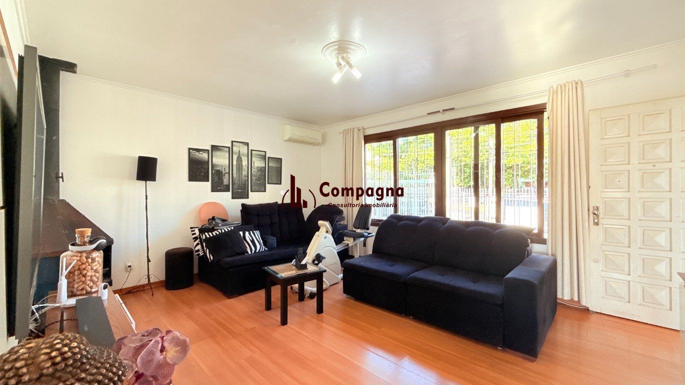 Casa com 4 quartos, vaga coberta, piscina e pátio no bairro Cristo Redentor — foto 5
