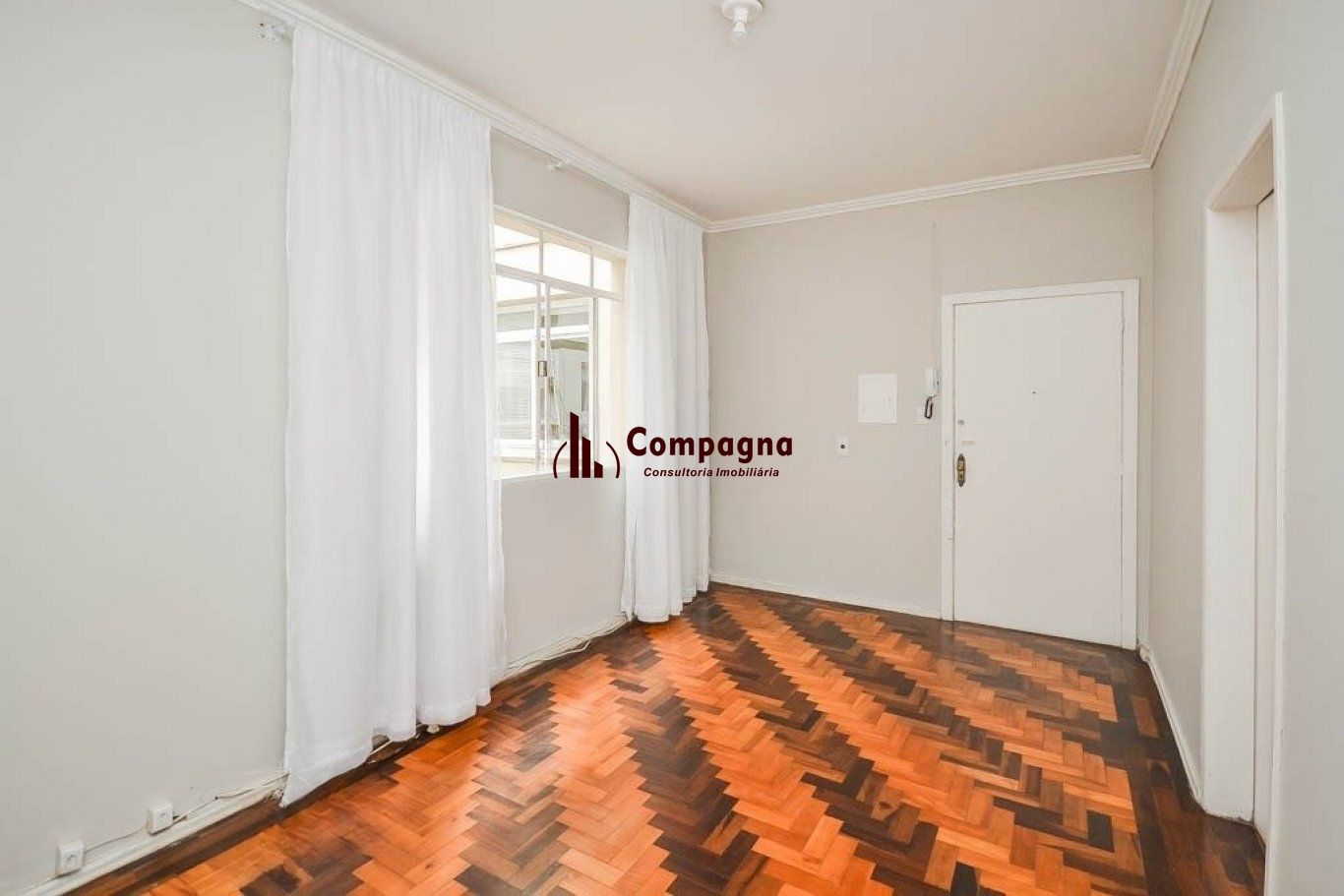 Apartamento à venda com 2 dormitórios 69 m² no Bairro Menino Deus — foto 3