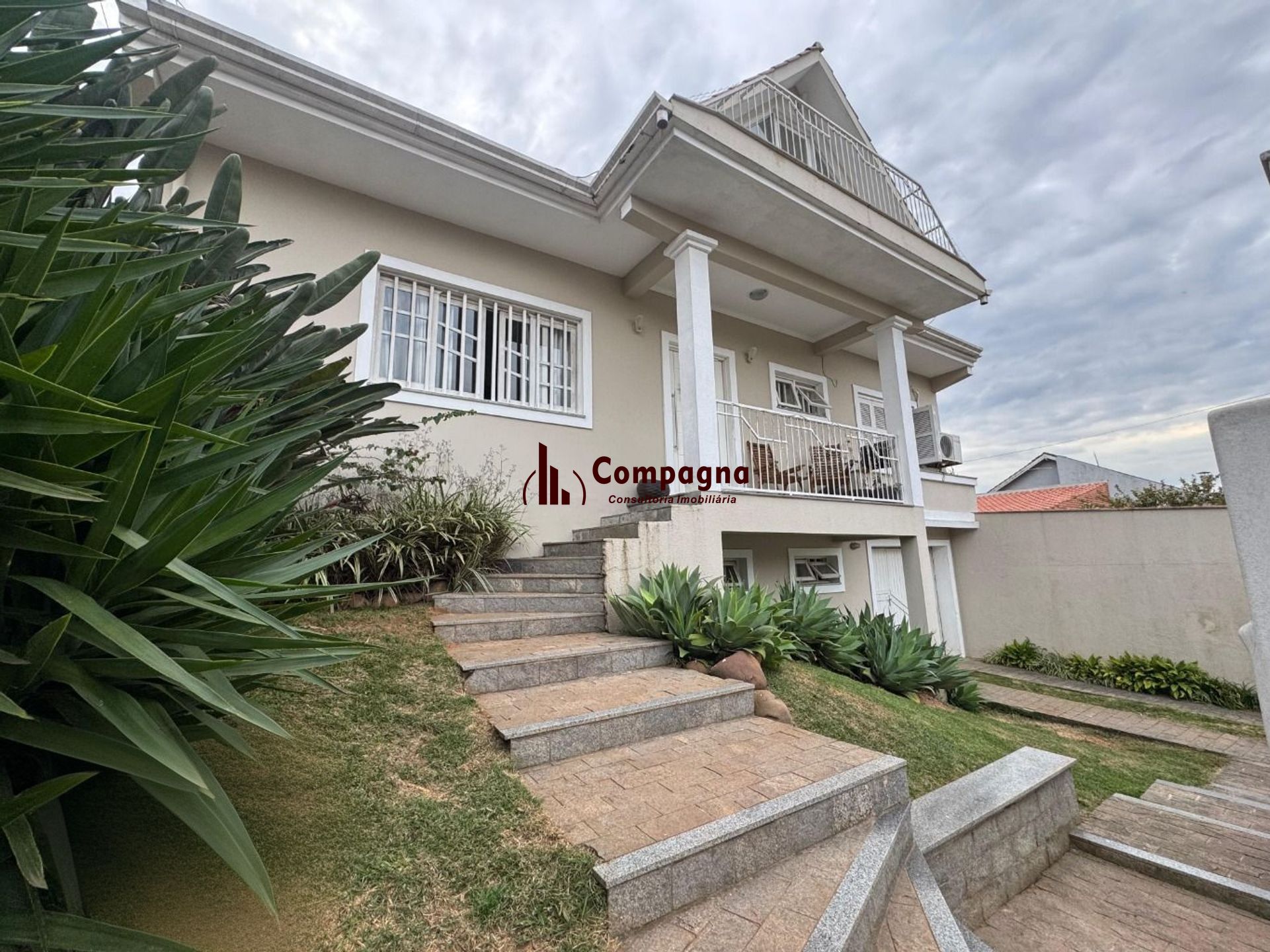 Casa de 280 metros quadrados, 3 Quartos  e 2 vagas em Canoas. — foto 2