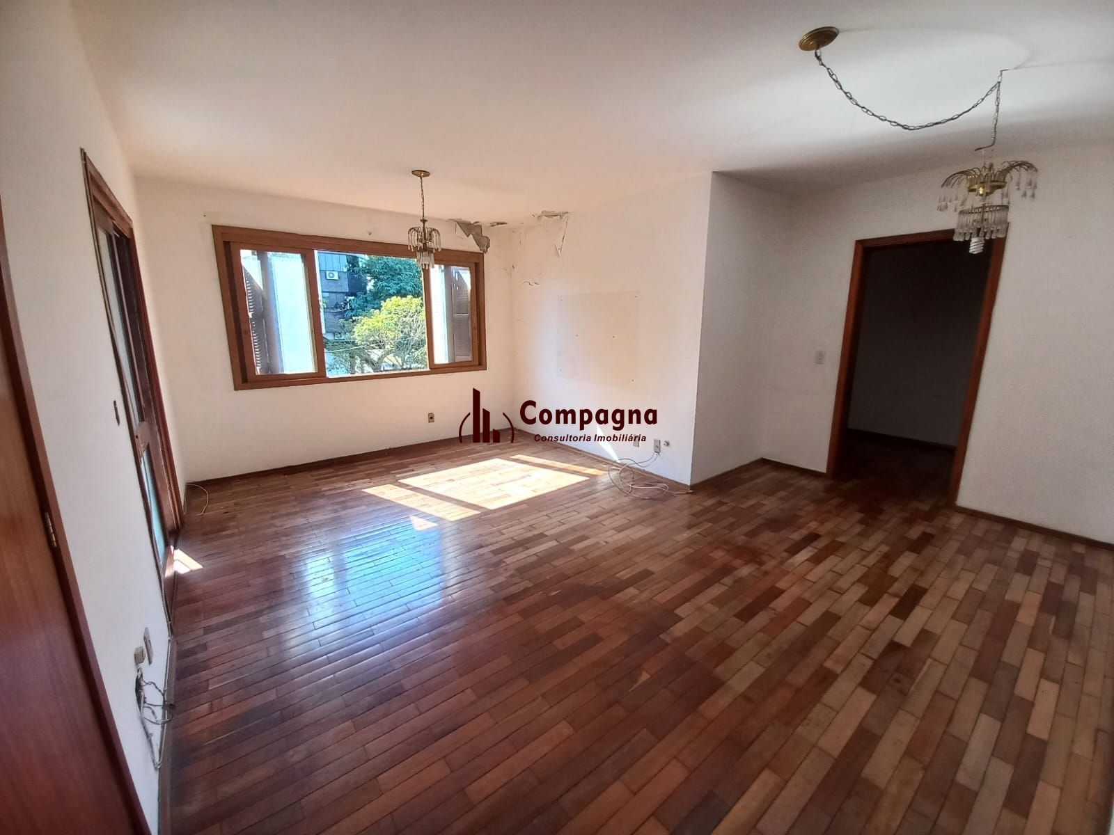 Apartamento com 3 quartos, 1 suíte, sacada e 3 vagas no Bairro jardim Itu