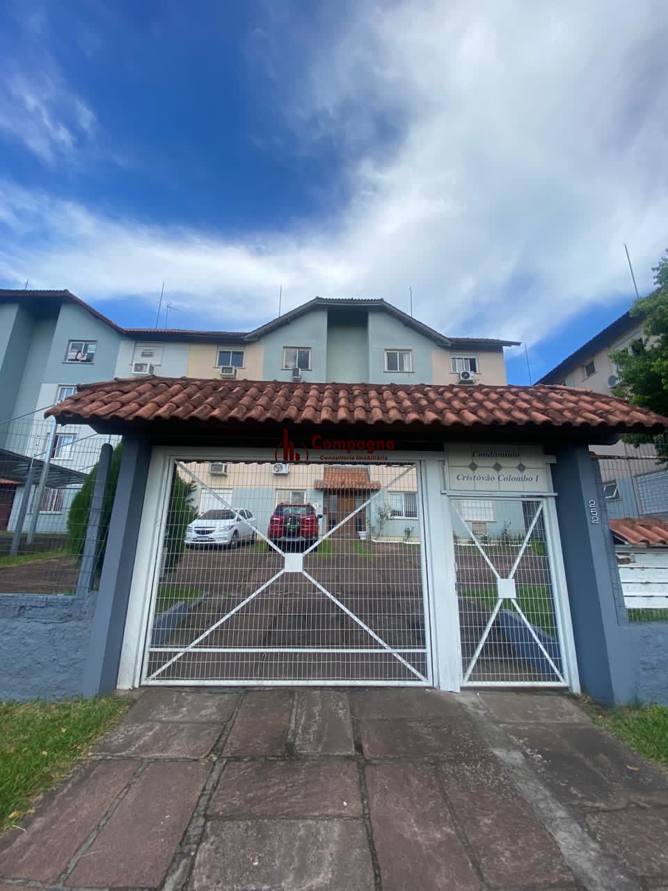 Apartamento 2 dormitórios térreo com 1 vaga Bairro Santa Teresa São Leopoldo