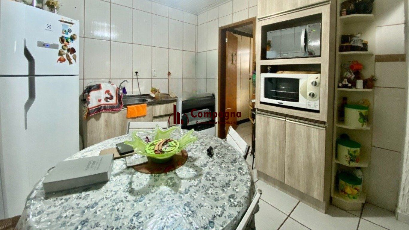 Casa de 2 dormitórios e 2 vagas de garagem em Canoas. — foto 3