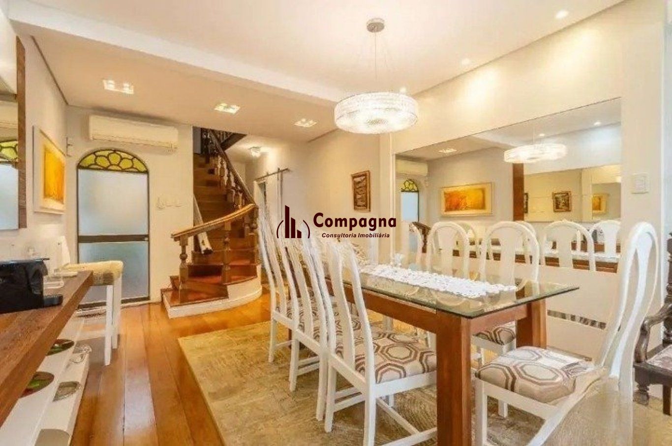 Casa de 3 quartos, piscina, churrasqueira, 7 vagas no bairro Tristeza — foto 4