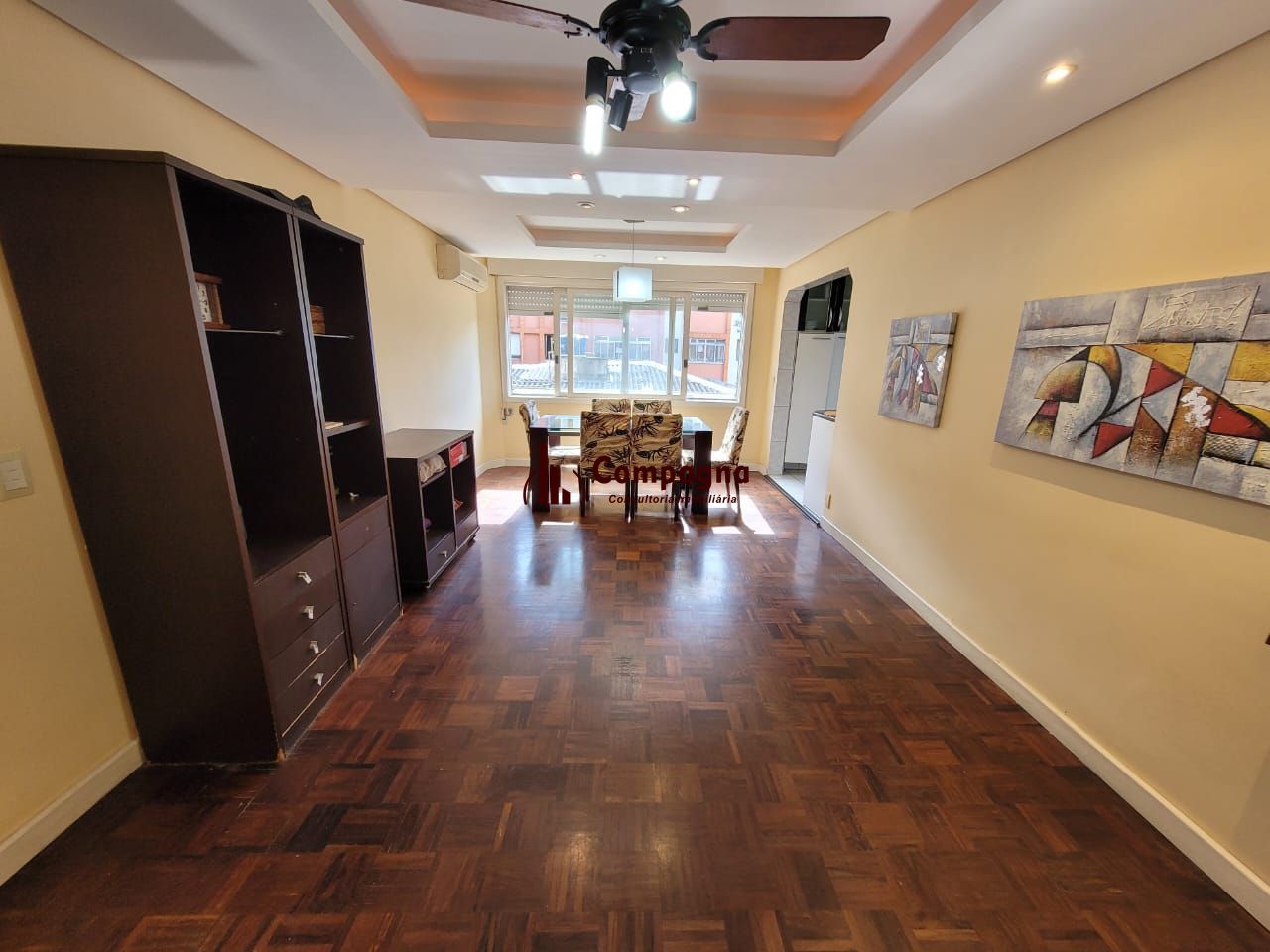 Apartamento de 3 dormitórios, 1 suíte e 1 vaga no bairro Petrópolis.