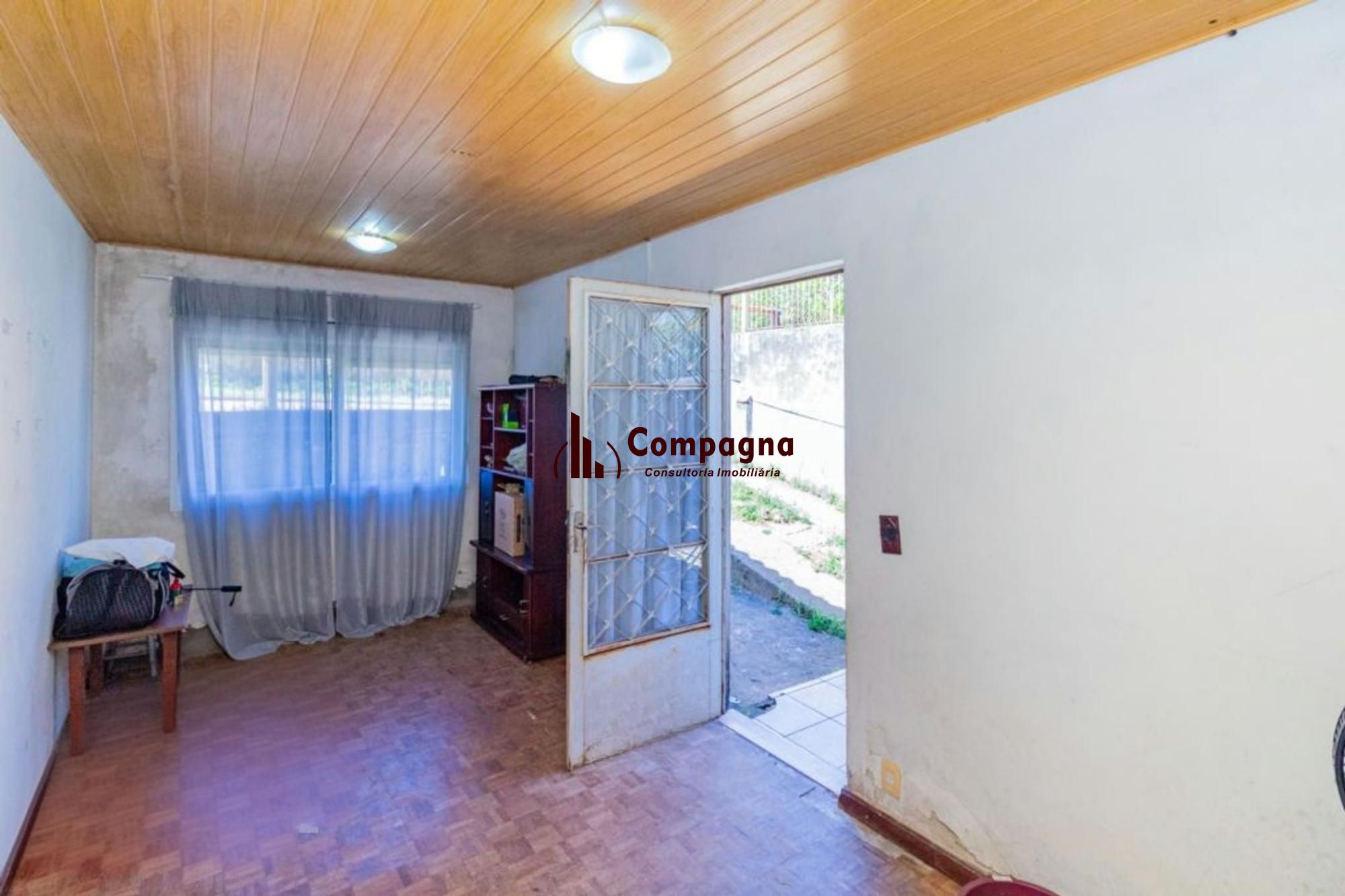 Casa de 3 quartos, 2 vagas no bairro Morro Santana