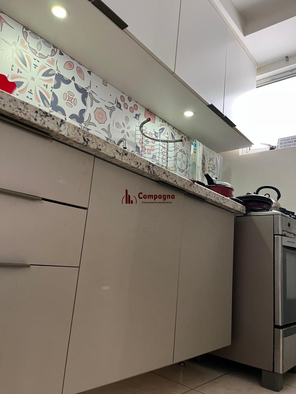 Apartamento de 2 dormitórios e 1 vaga de garagem em Canoas. — foto 3