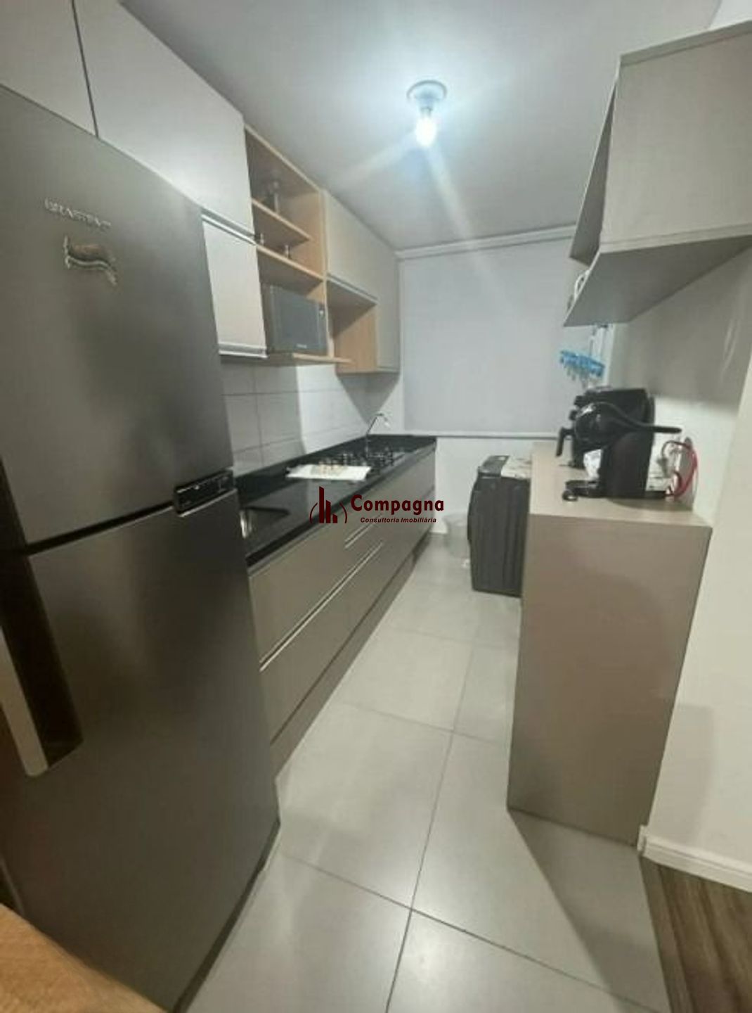 Apartamento de 2 dormitórios, piscina e 1 vaga de garagem em Canoas.