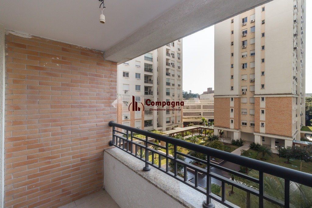 Apartamento com 3 dormitórios, 1 suíte, 1 vaga e elevador no Passo da Areia — foto 4