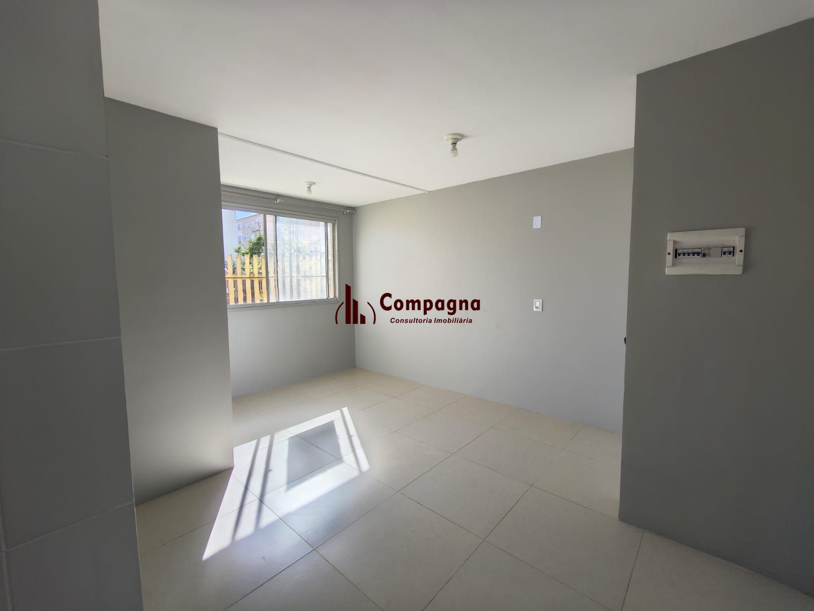 Apartamento Térreo, 2 quartos, vaga, piscina e portaria 24hr no bairro Sarandi. — foto 3
