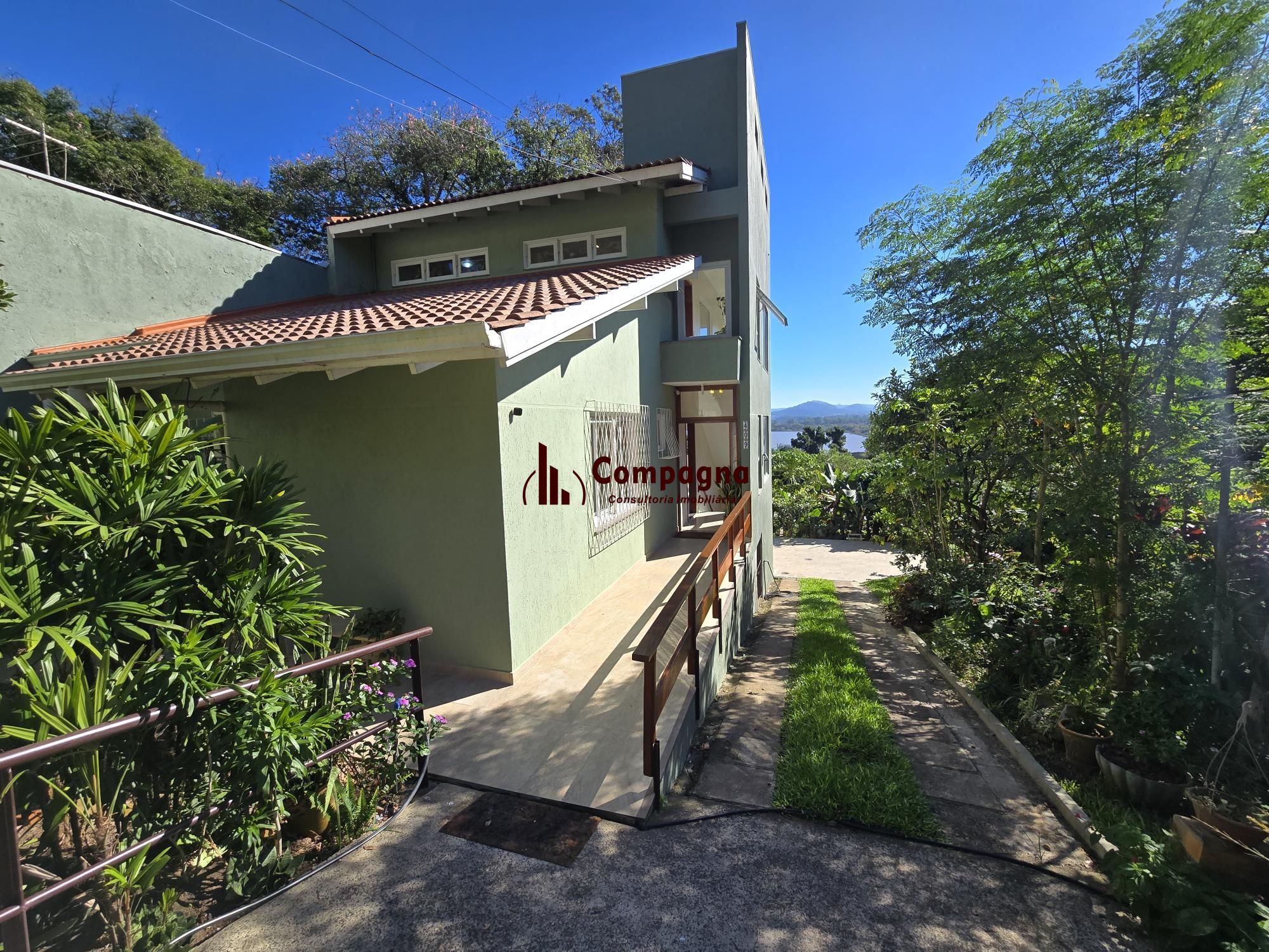 Casa 3 dormitórios, 1 suíte, 4 vagas 210 m² privativos no Belém Novo. — foto 5