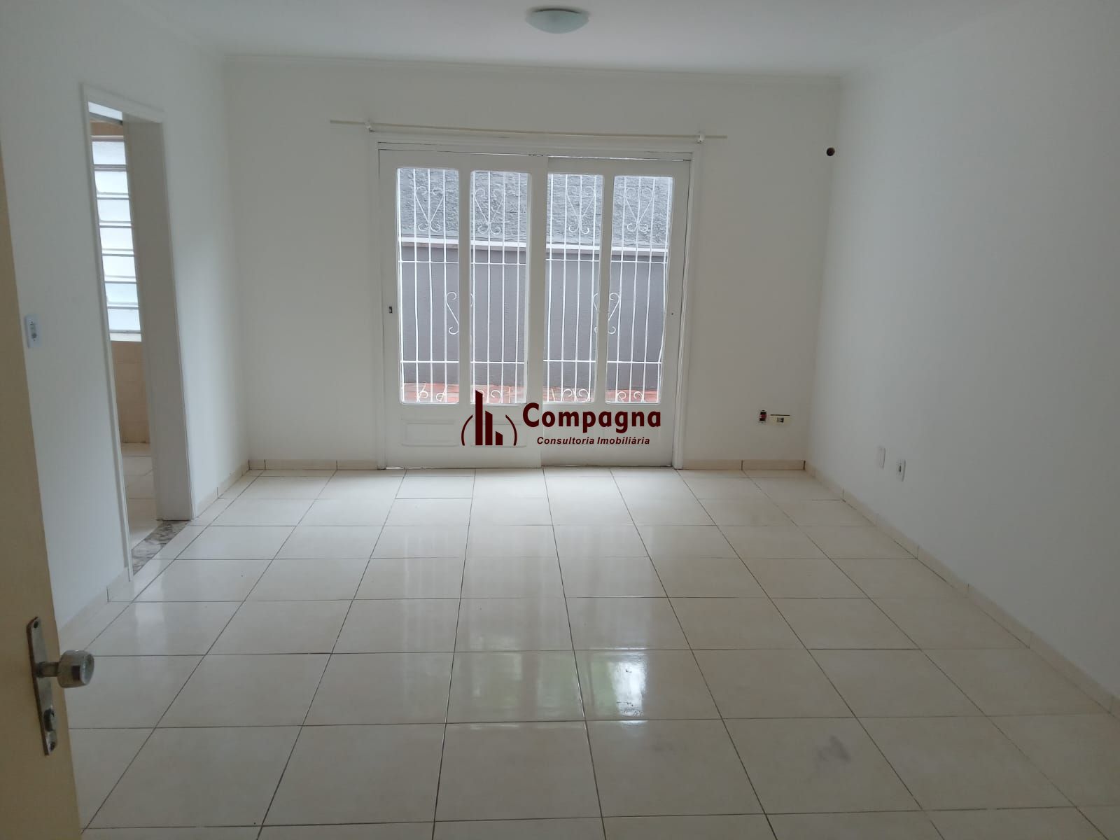 Apartamento 01 dormitório térreo sem garagem e elevador — foto 5