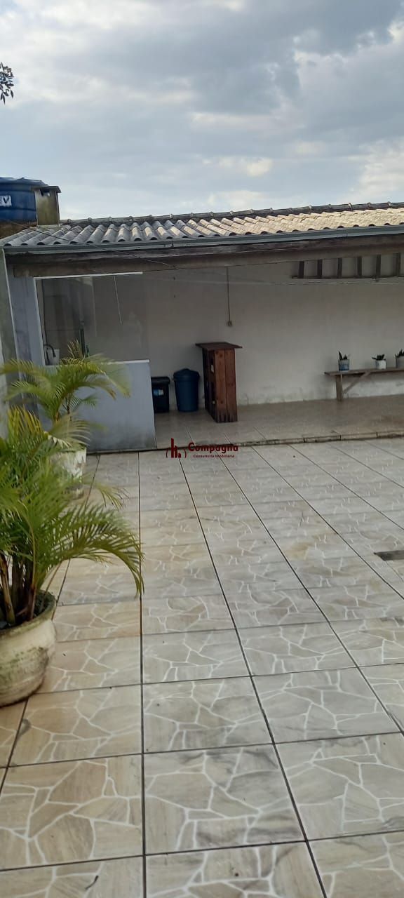 casa com 03 quartos um sendo suite com 04 vagas de garagem — foto 4