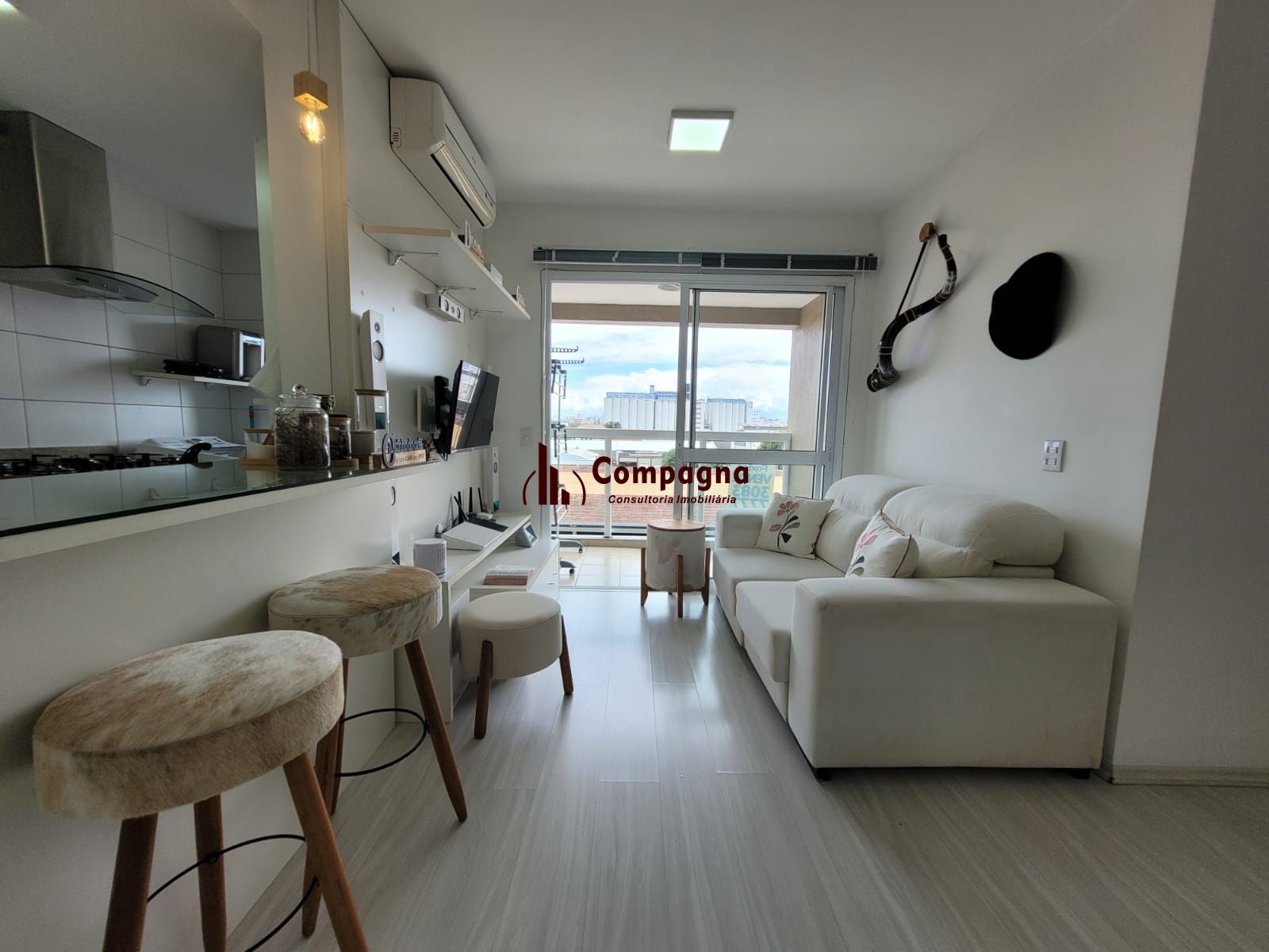 Apartamento mobiliado no Rossi Fiateci 2 dormitórios e suíte