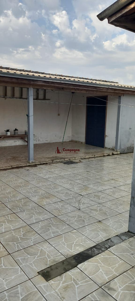 casa com 03 quartos um sendo suite com 04 vagas de garagem — foto 5