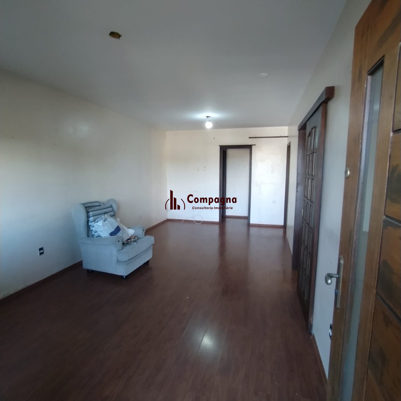 Casa 2 quartos, suíte, cozinha grande, lavanderia, aquecimento a gas, pátio grande — foto 5