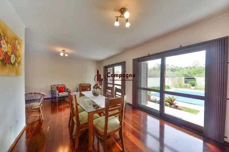 Casa à venda com 280m² | 3 dormitórios | 1 suíte | 2 vagas | Ipanema – Porto Alegre — foto 5