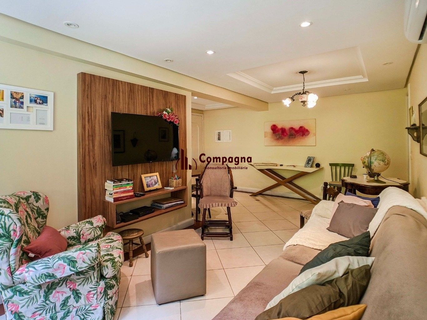 Apartamento à venda no bairro Menino Deus. Localizado em frente ao Parque Marinha do Brasil. O imóvel conta com 3 dormitórios e 1 vaga coberta. — foto 2