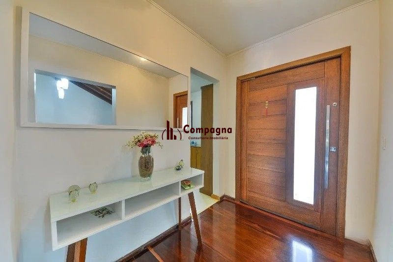 Casa à venda com 280m² | 3 dormitórios | 1 suíte | 2 vagas | Ipanema – Porto Alegre — foto 2