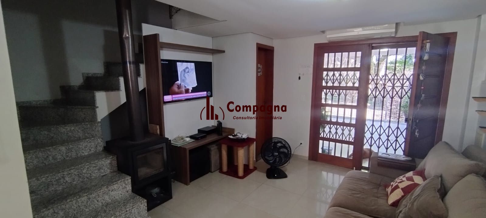 Linda Residência com 3 dormitórios, sendo 1 suíte á venda no Imperial Parque. — foto 4