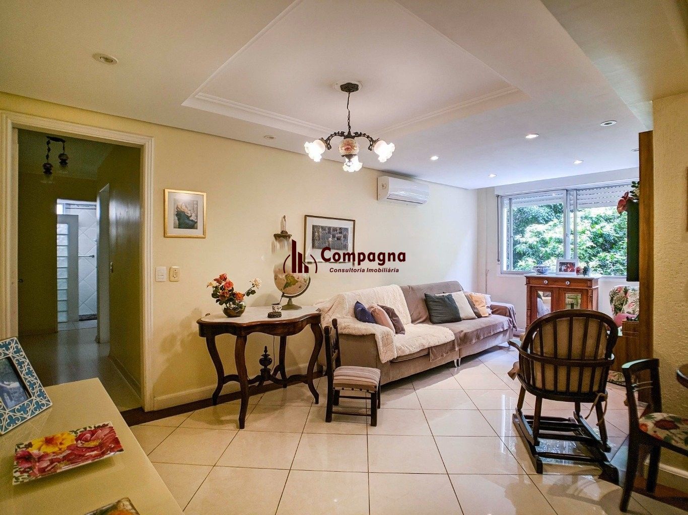 Apartamento à venda no bairro Menino Deus. Localizado em frente ao Parque Marinha do Brasil. O imóvel conta com 3 dormitórios e 1 vaga coberta. — foto 4
