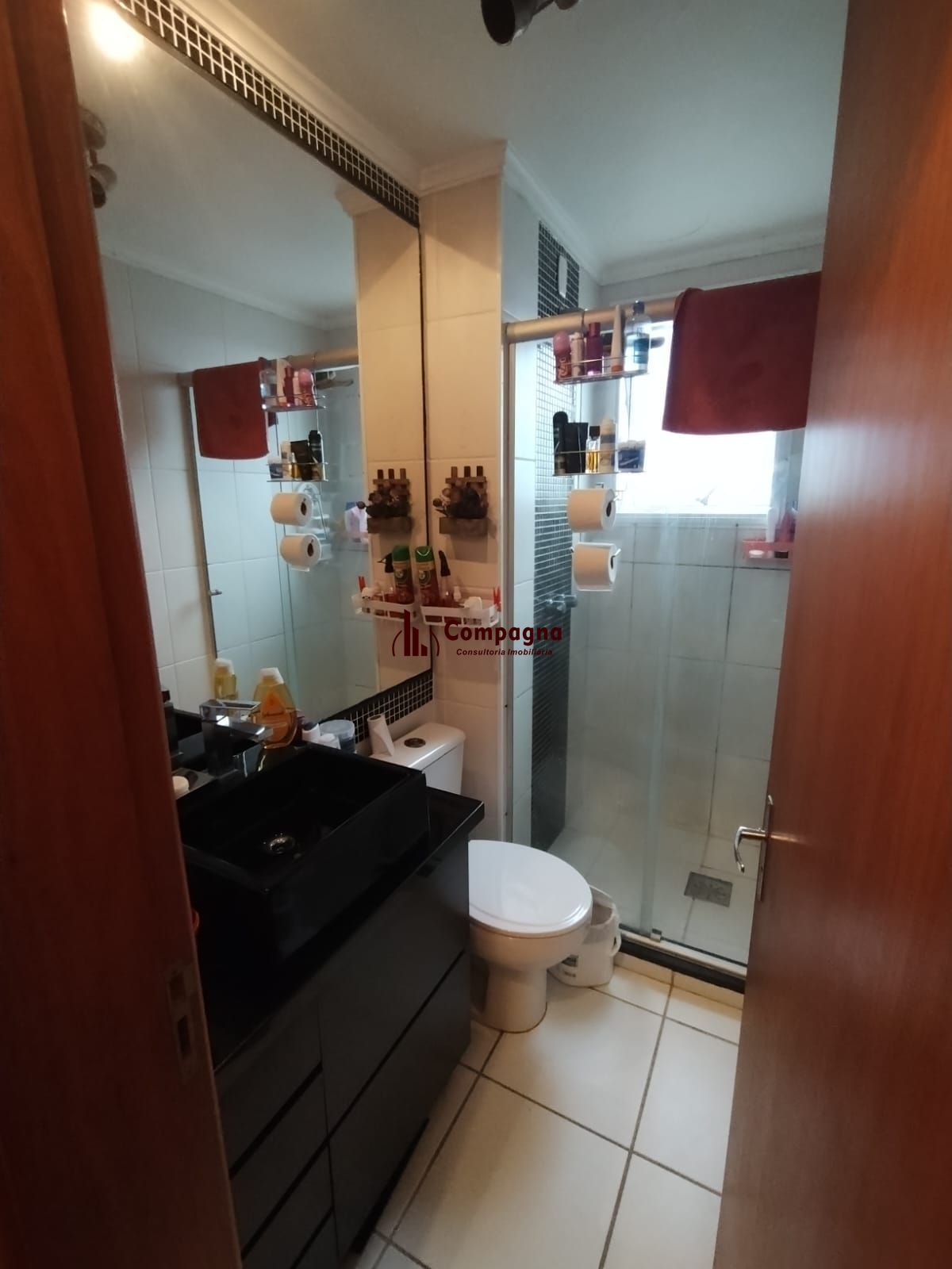 Apartamento 02 quartos, churrasqueira, 01 vaga coberta, bairro Camaquã. — foto 5