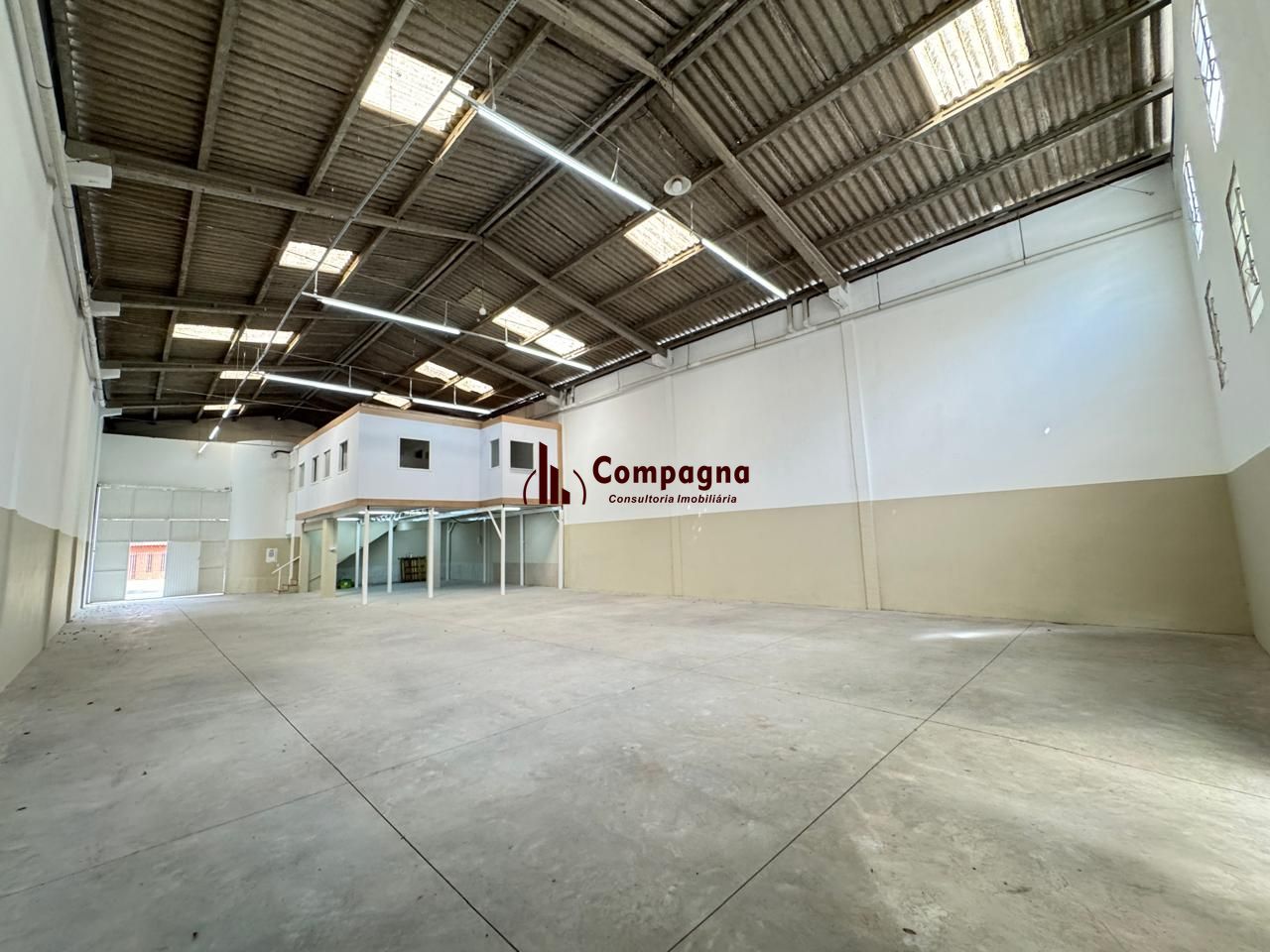 Oportunidade-Pavilhão Reformado na Vila Nova,100m da Av. Vicente Monteggia-500m² — foto 3
