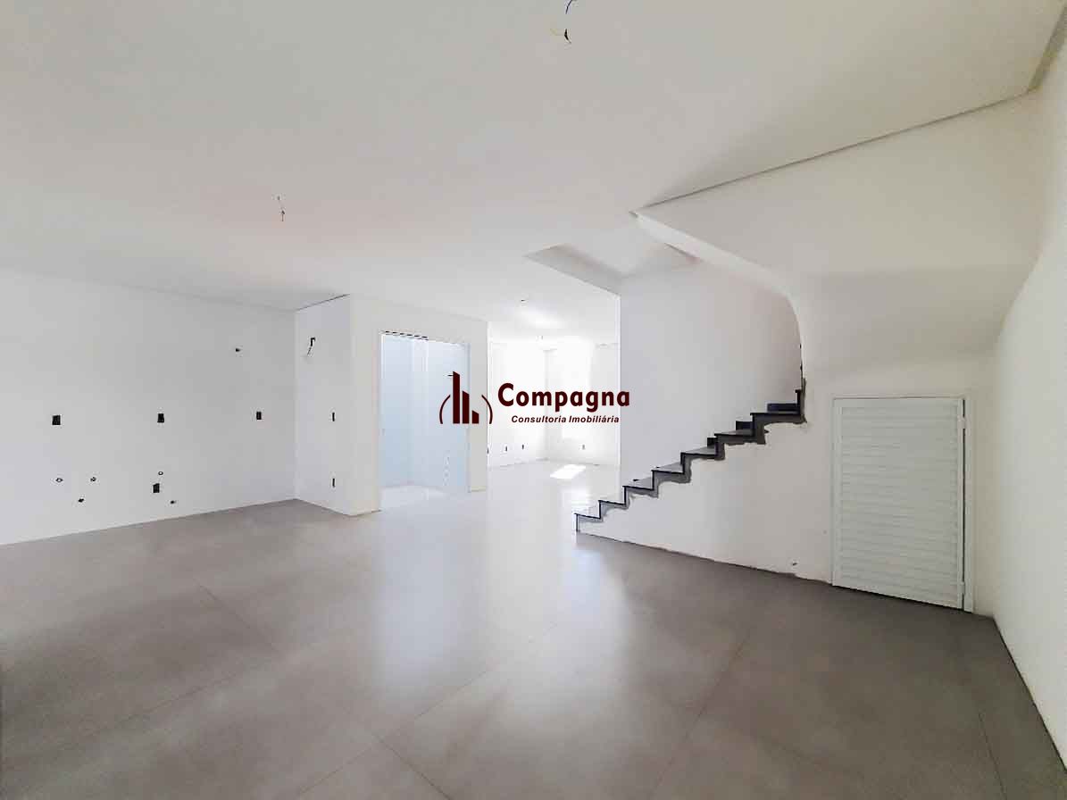 Casa em condomínio 4 D, sendo um dormitório no térreo, 168 m², garagem coberta — foto 3