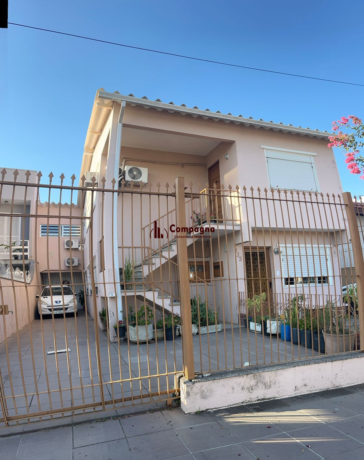 CASA 3 DORMITÓRIOS BAIRRO RIO BRANCO CANOAS