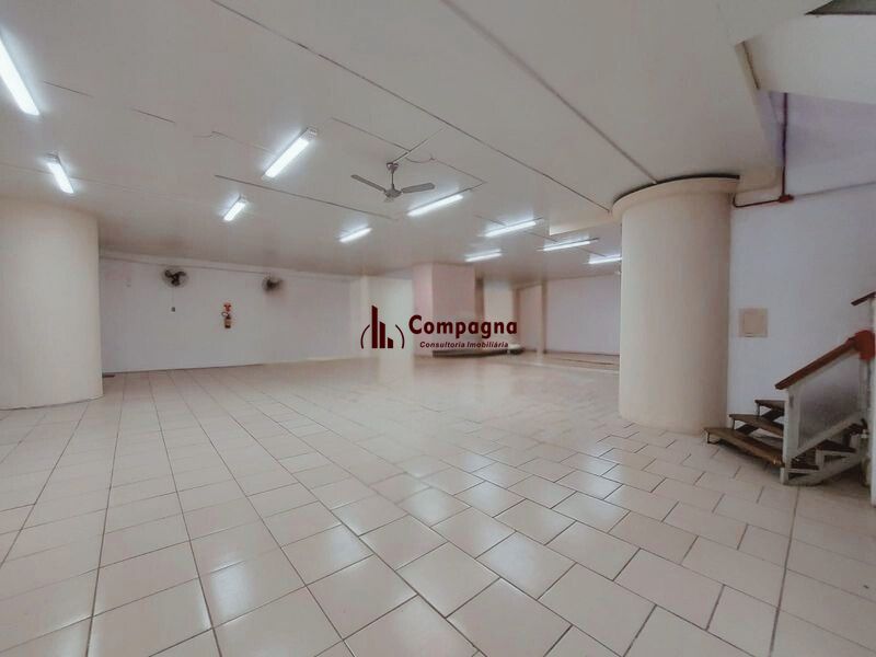 Ótima Loja térrea ed. Formac tv. Leonardo truda centro histórico
