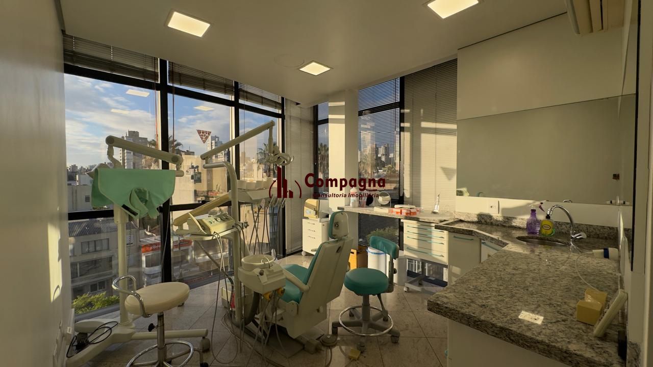 Sala Comercial à venda, 34m², Petrópolis - Porto Alegre