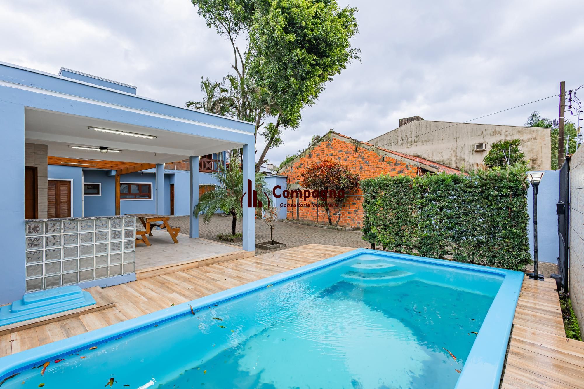 Casa 4 quartos/suite/banheira/piscina/Canoas
