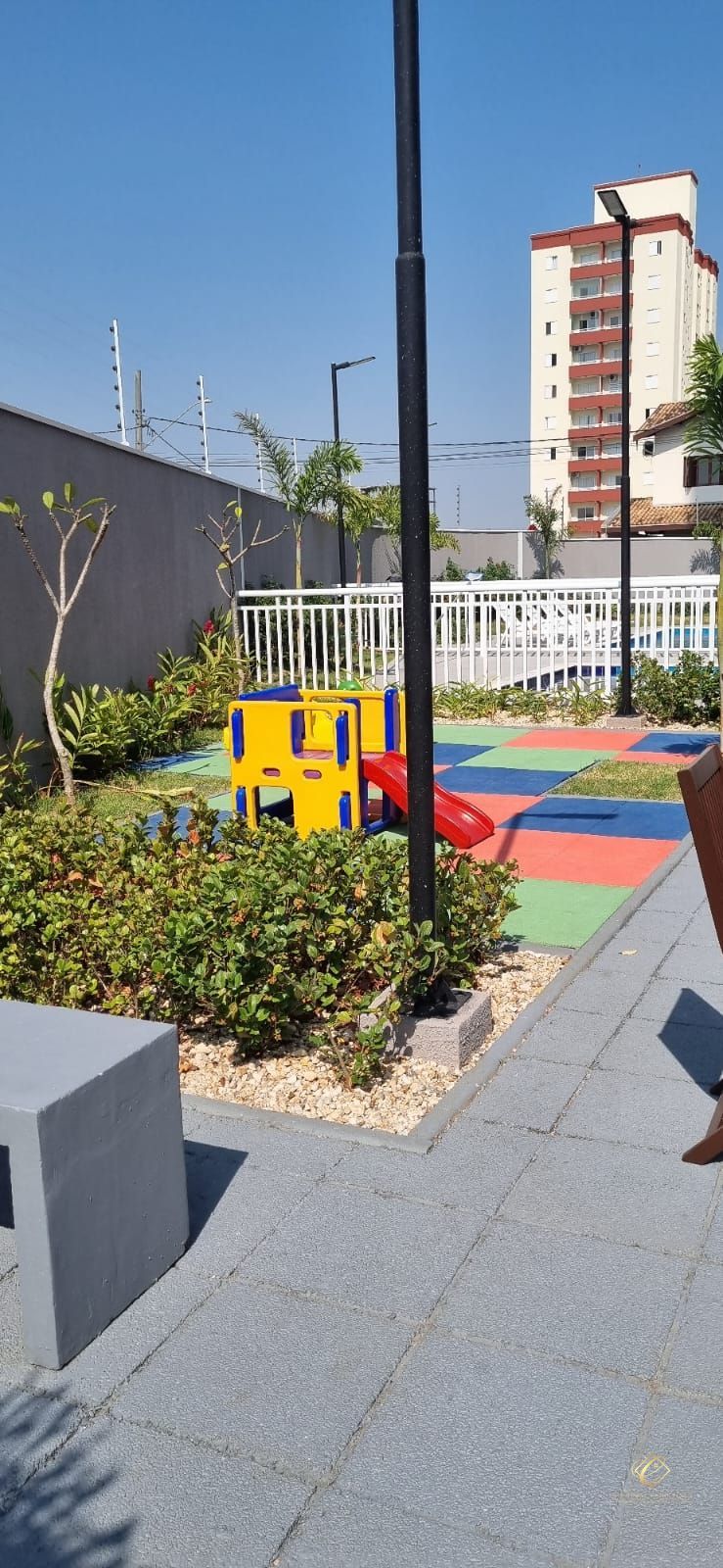 Apartamento à venda com 3 quartos, 81m² - Foto 17