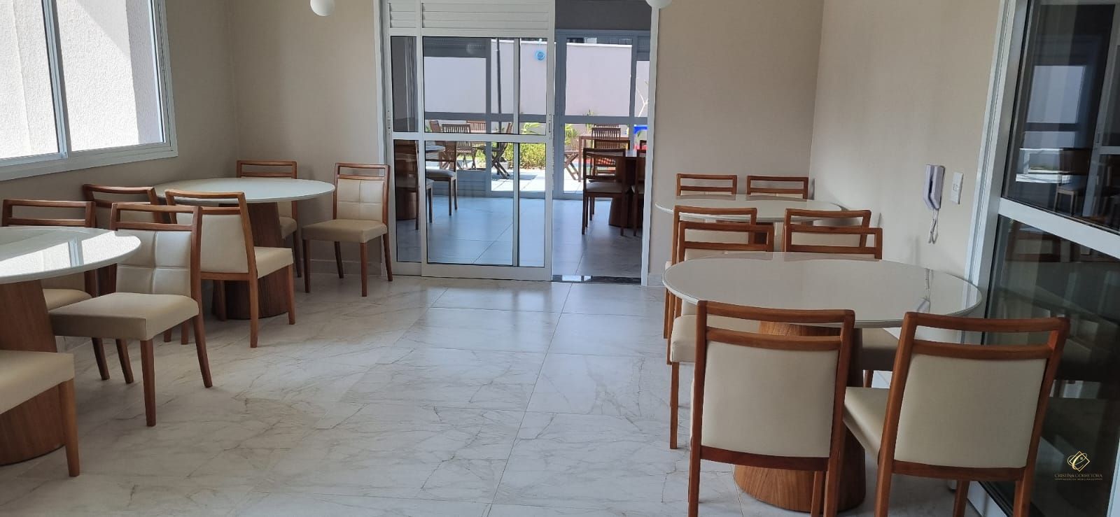 Apartamento à venda com 3 quartos, 81m² - Foto 25