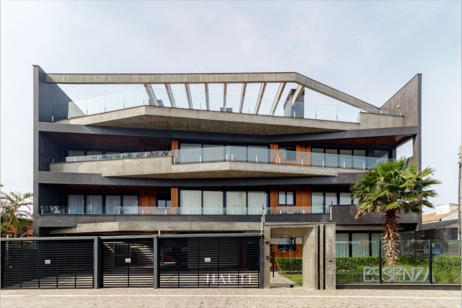 Essenza: Essencialidade no Design da Praia da Cal