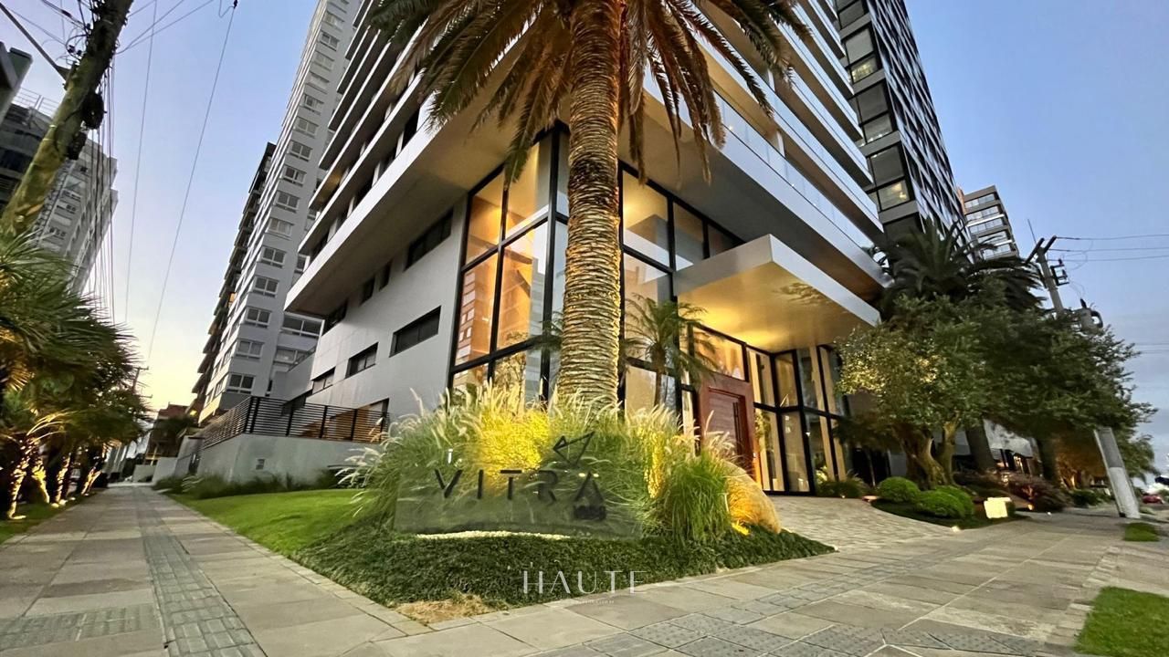 Vitra: Apartamentos Amplos com 4 Suítes na Praia Grande | Haute Imobiliária