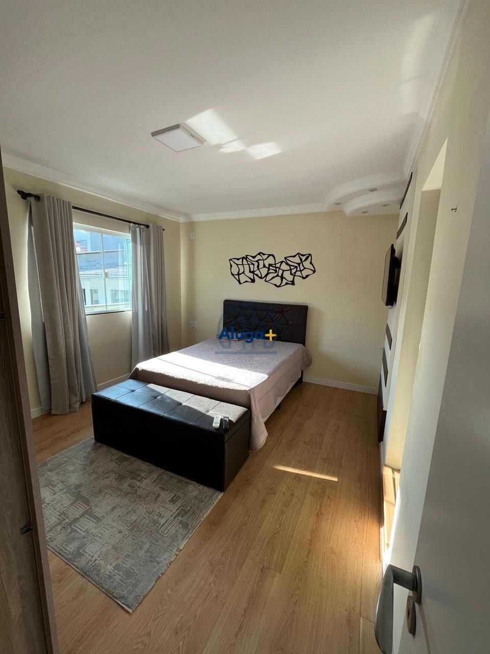 Apartamento para alugar com 2 quartos, 120m² - Foto 1